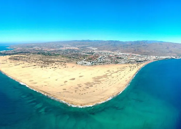 Comfortable Flat Close To The פלאייה דל אינגלז