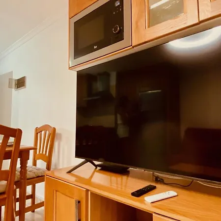 Διαμέρισμα Comfortable Flat Close To The *